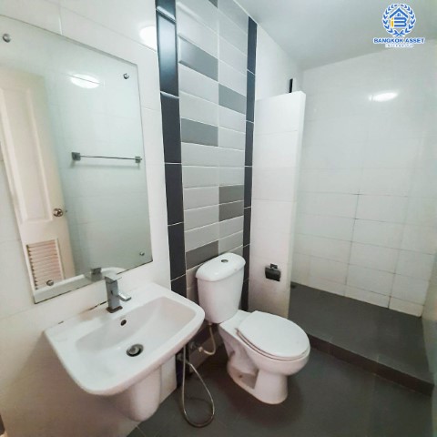 ทาวน์เฮ้าส์มือสองนนทุบุรี ม.เดอะทรัสต์ทาวน์ ราชพฤกษ์-รัตนาธิเบศร์ #หลังมุม เนื้อที่มากถึง 24.7 ตร.ว. ฟังก์ชัน 3 ห้องนอน 2 ห้องน้ำ 2 ที่จอดรถ สภาพดี ทำเลติดถนนราชพฤกษ์ ใกล้เซ็นทรัลเวสต์เกต และรถไฟฟ้าสายสีม่วง "สถานีบางรักน้อยท่าอิฐ" จองเลย!